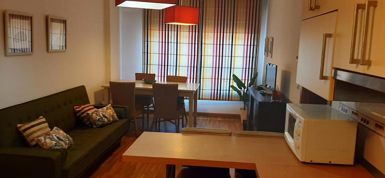 APARTAMENTO CENTRO DE SANXENXO con GARAJE Exterior foto